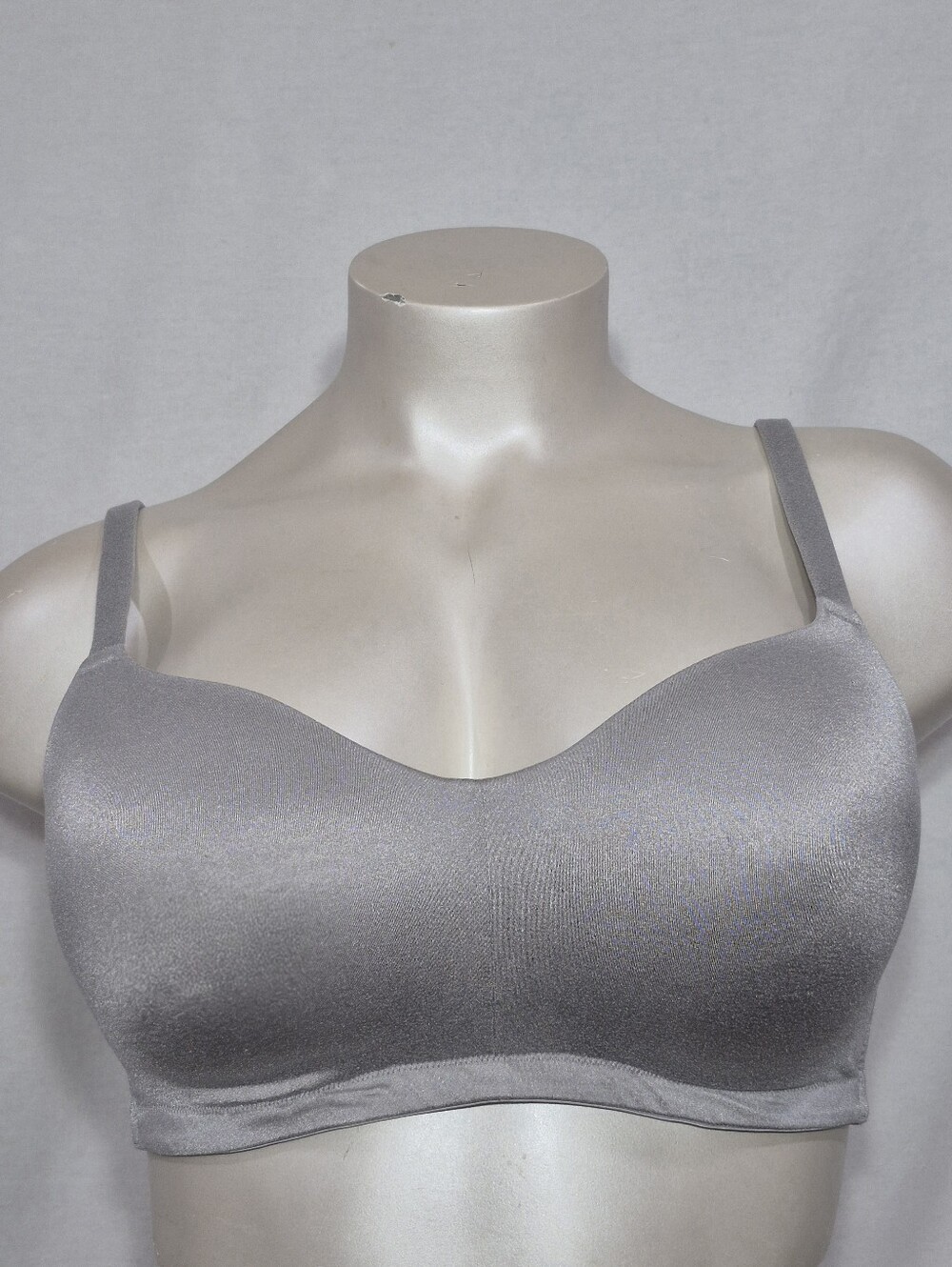 42C Cacique Lightly Lined Full Coverage No Wire Bra Silver